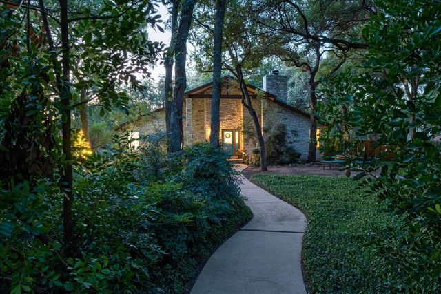 208 Daybreak CV, Buda, TX 78610