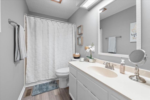208 Daybreak CV, Buda, TX 78610
