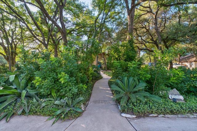 208 Daybreak CV, Buda, TX 78610