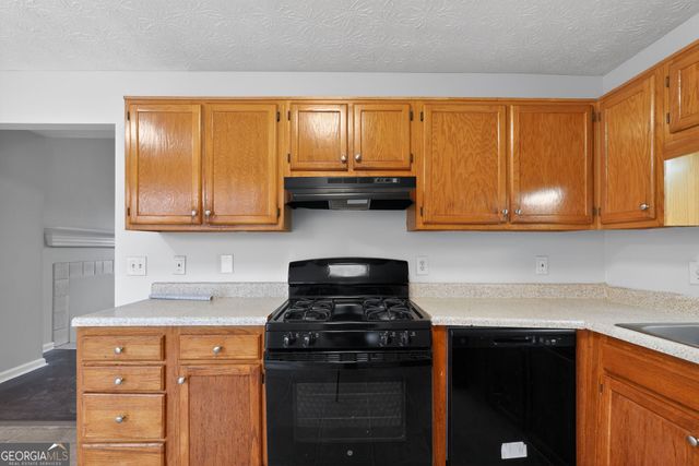 5207 Oaktree Court, Lithonia, GA 30038