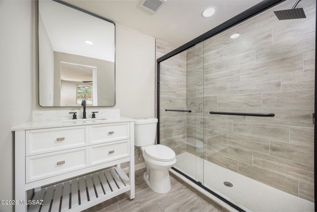 4243 E Los Robles, Tucson, AZ 85712