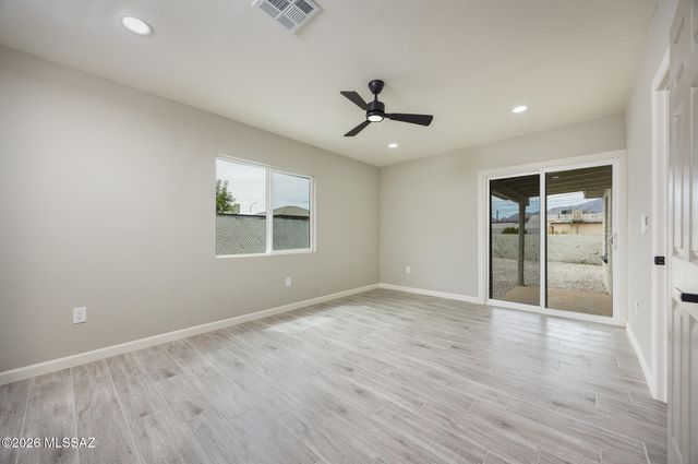 4243 E Los Robles, Tucson, AZ 85712