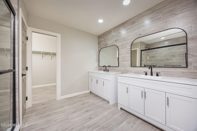 4243 E Los Robles, Tucson, AZ 85712