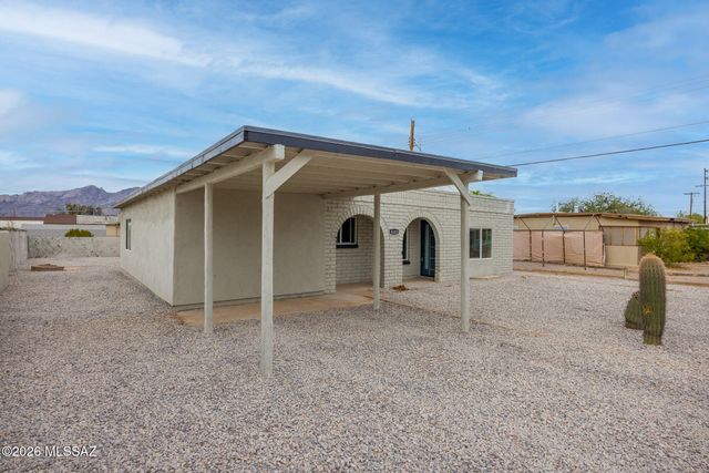 4243 E Los Robles, Tucson, AZ 85712