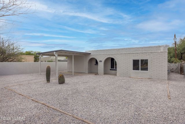 4243 E Los Robles, Tucson, AZ 85712