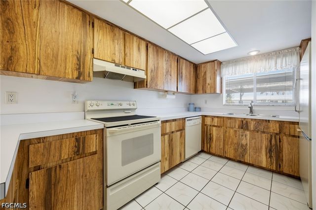 1322 SE 40th ST 2, Cape Coral, FL 33904