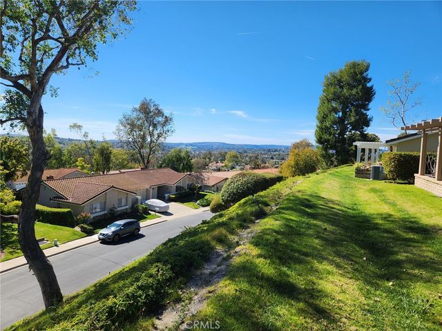 28112 Calle Casal, Mission Viejo, CA 92692