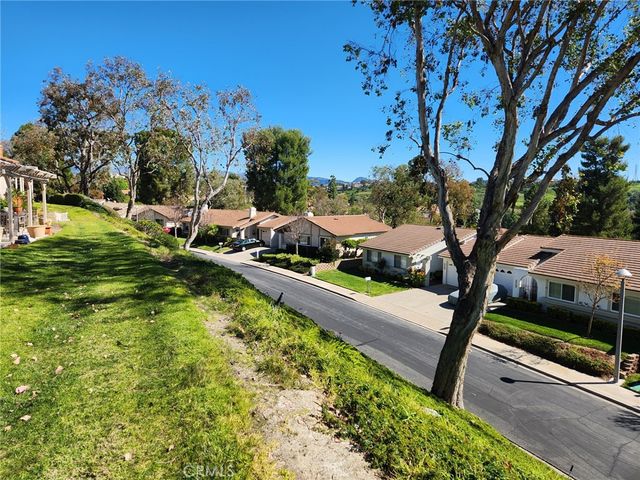 28112 Calle Casal, Mission Viejo, CA 92692