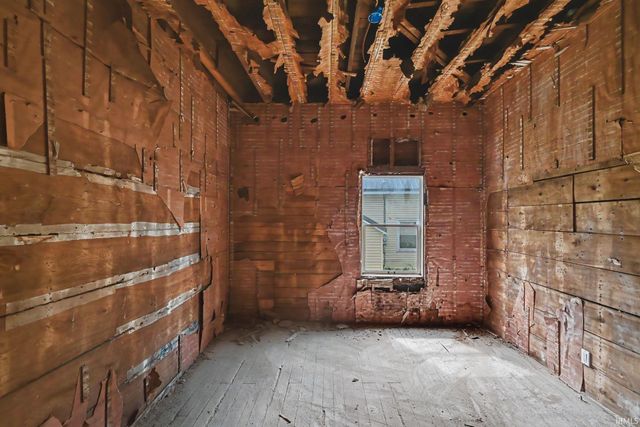 413 E 14th Street, Rochester, IN 46975