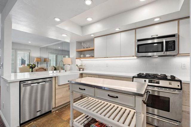 964 Intrepid Court, Del Mar, CA 92014