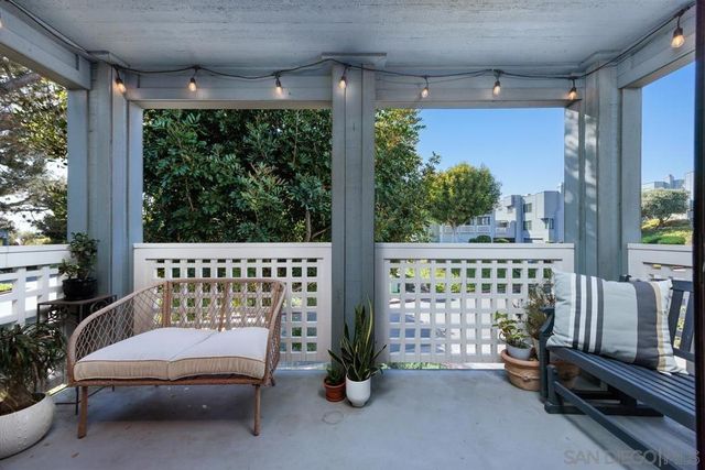 964 Intrepid Court, Del Mar, CA 92014