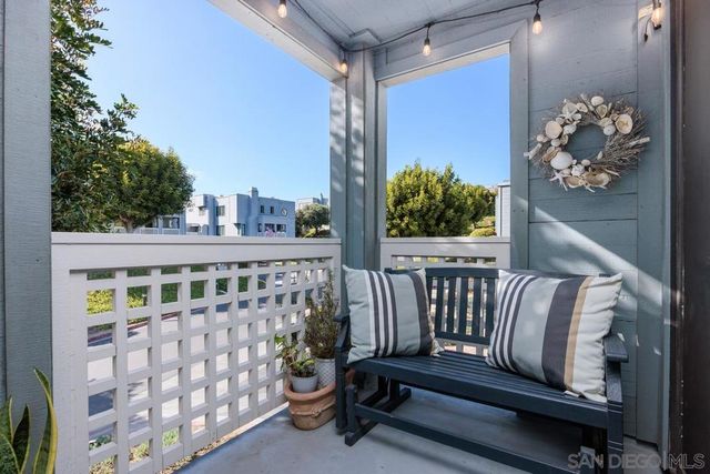 964 Intrepid Court, Del Mar, CA 92014