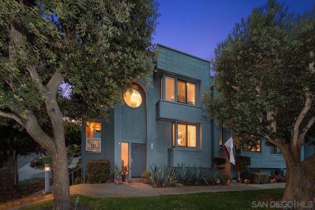 964 Intrepid Court, Del Mar, CA 92014