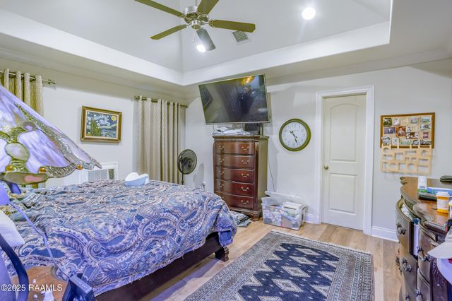 1098 Timber Trails Road, Breaux Bridge, LA 70517