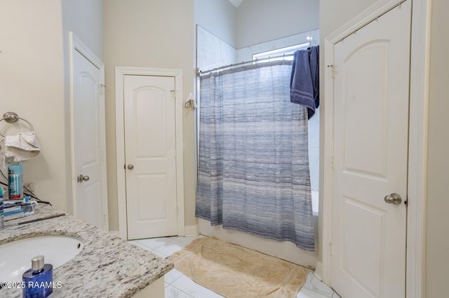 1098 Timber Trails Road, Breaux Bridge, LA 70517