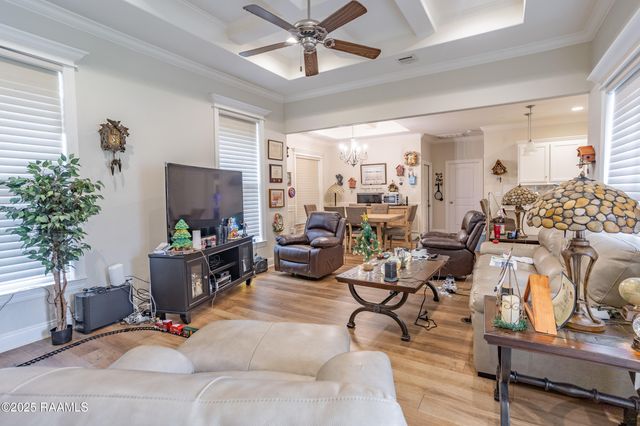 1098 Timber Trails Road, Breaux Bridge, LA 70517