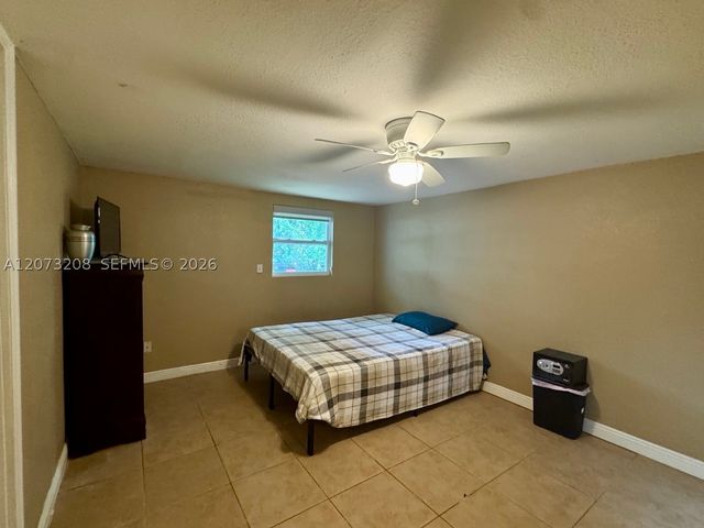 346 Muskegon Ave, Fort Myers, FL 33905