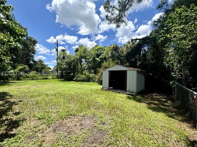 346 Muskegon Ave, Fort Myers, FL 33905