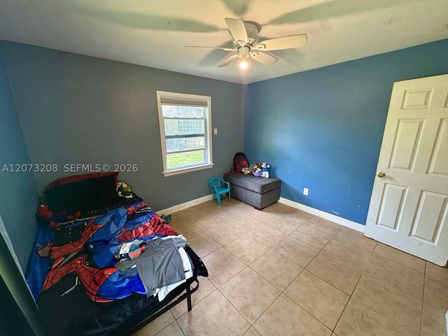346 Muskegon Ave, Fort Myers, FL 33905