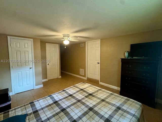 346 Muskegon Ave, Fort Myers, FL 33905