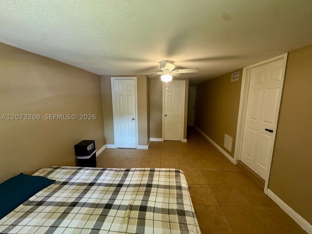 346 Muskegon Ave, Fort Myers, FL 33905