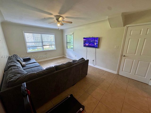 346 Muskegon Ave, Fort Myers, FL 33905