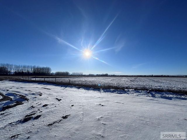 404 E 5th S, Sugar City, ID 83448