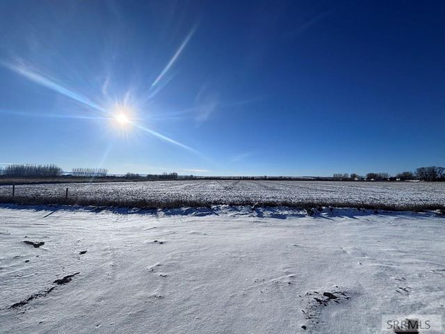 404 E 5th S, Sugar City, ID 83448