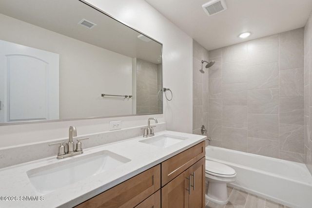 6555 Newcastle Avenue, Las Cruces, NM 88012