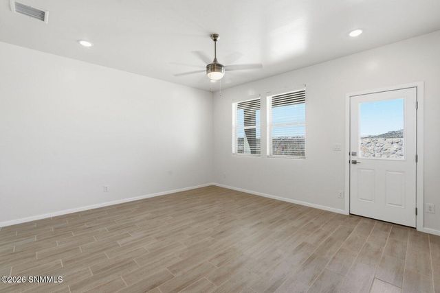 6555 Newcastle Avenue, Las Cruces, NM 88012