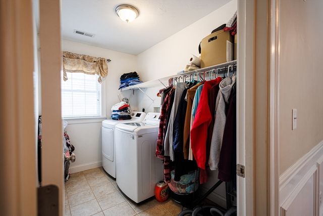 81 Rebecca Rd, Northbridge, MA 01588