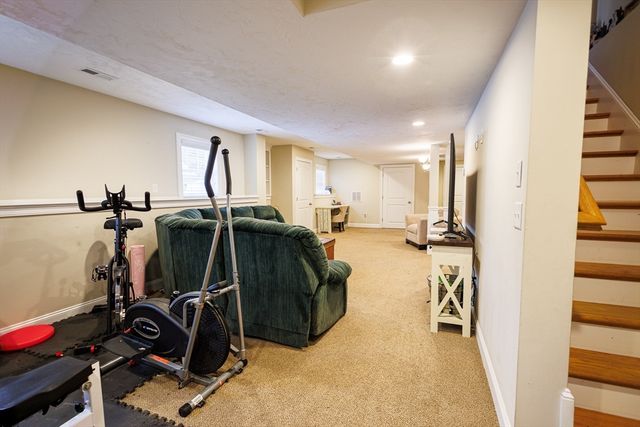 81 Rebecca Rd, Northbridge, MA 01588