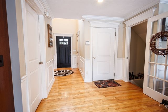 81 Rebecca Rd, Northbridge, MA 01588