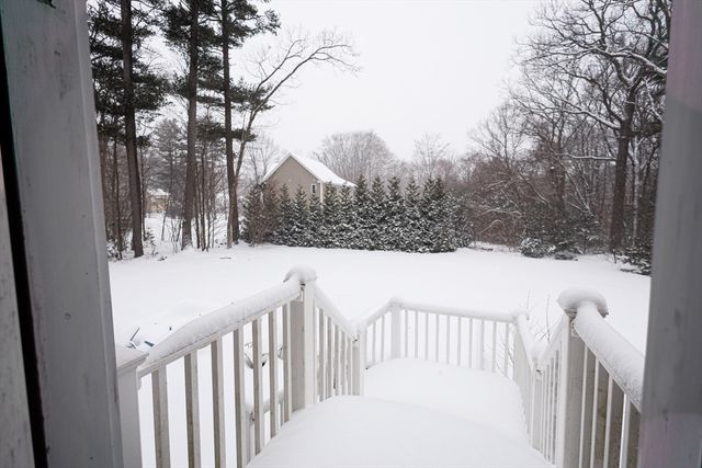 81 Rebecca Rd, Northbridge, MA 01588