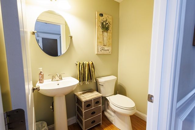 81 Rebecca Rd, Northbridge, MA 01588