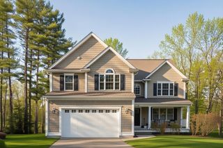 81 Rebecca Rd, Northbridge, MA 01588