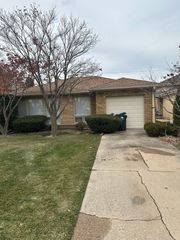 4050 W Columbia Avenue, Lincolnwood, IL 60712