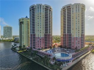 2745 1st ST 111, Fort Myers, FL 33916