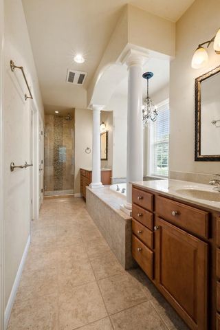 1568 KINGSWOOD DRIVE, Neenah, WI 54956