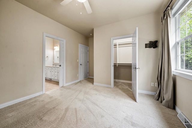 1568 KINGSWOOD DRIVE, Neenah, WI 54956