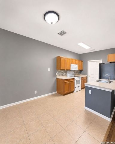 4109 St Charles Bay, San Antonio, TX 78229