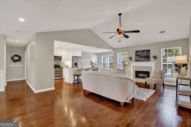 259 Blue Lake Street, Richmond Hill, GA 31324