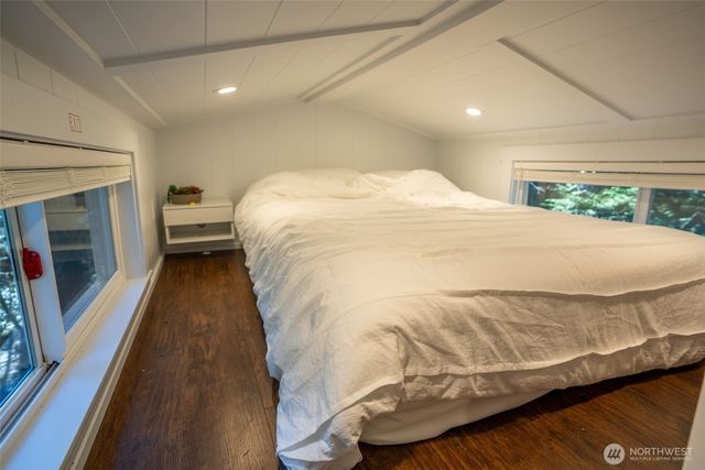 450 Mt Jupiter Pl, Hoodsport, WA 98548