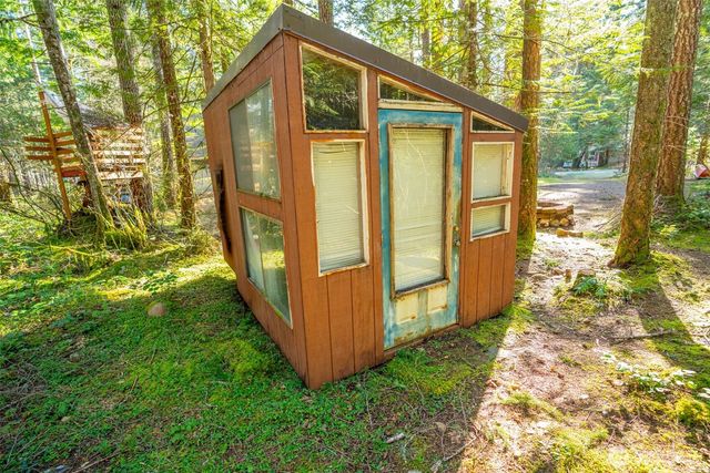 450 Mt Jupiter Pl, Hoodsport, WA 98548