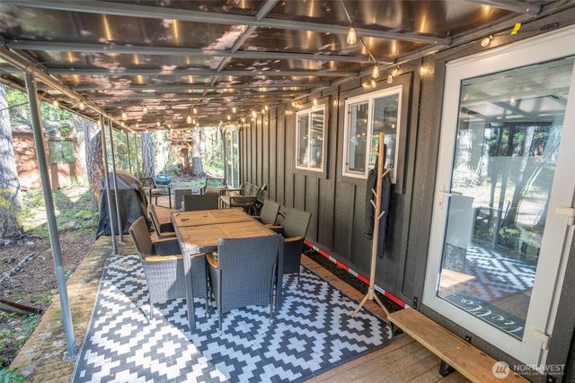 450 Mt Jupiter Pl, Hoodsport, WA 98548