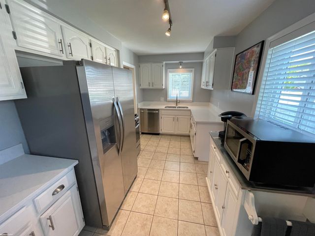 22225 Love Street, Saint Clair Shores, MI 48082