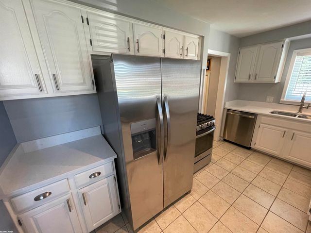 22225 Love Street, Saint Clair Shores, MI 48082