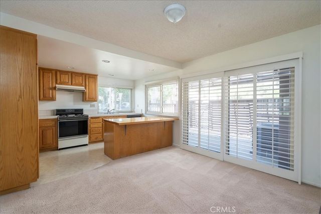 24698 Sand Wedge, Valencia, CA 91355