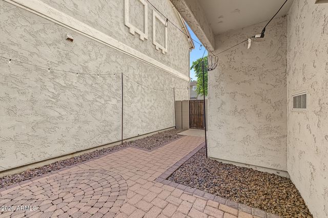 10056 E ISABELLA Avenue, Mesa, AZ 85209