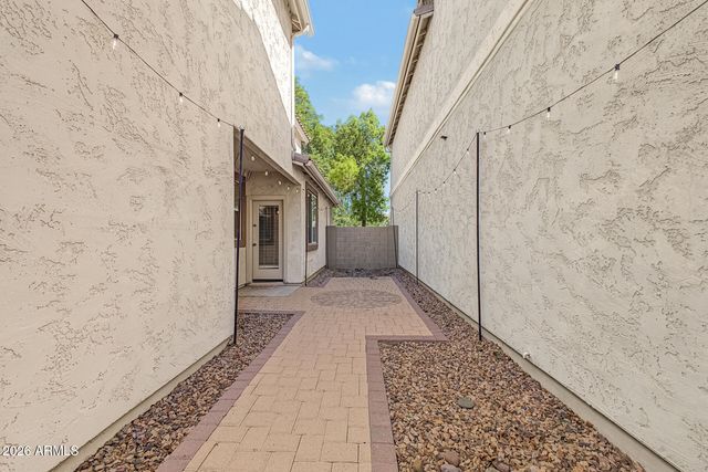 10056 E ISABELLA Avenue, Mesa, AZ 85209